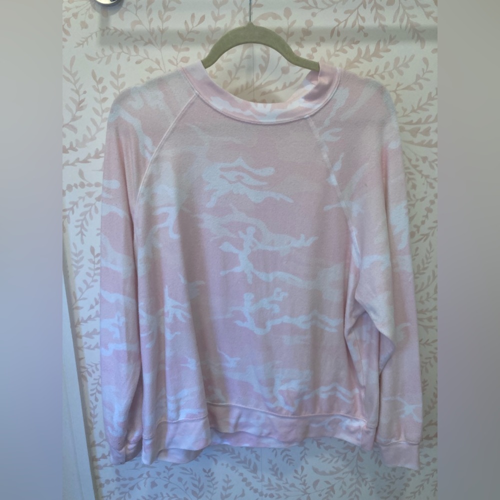 wildfox pink camo sweatshirt